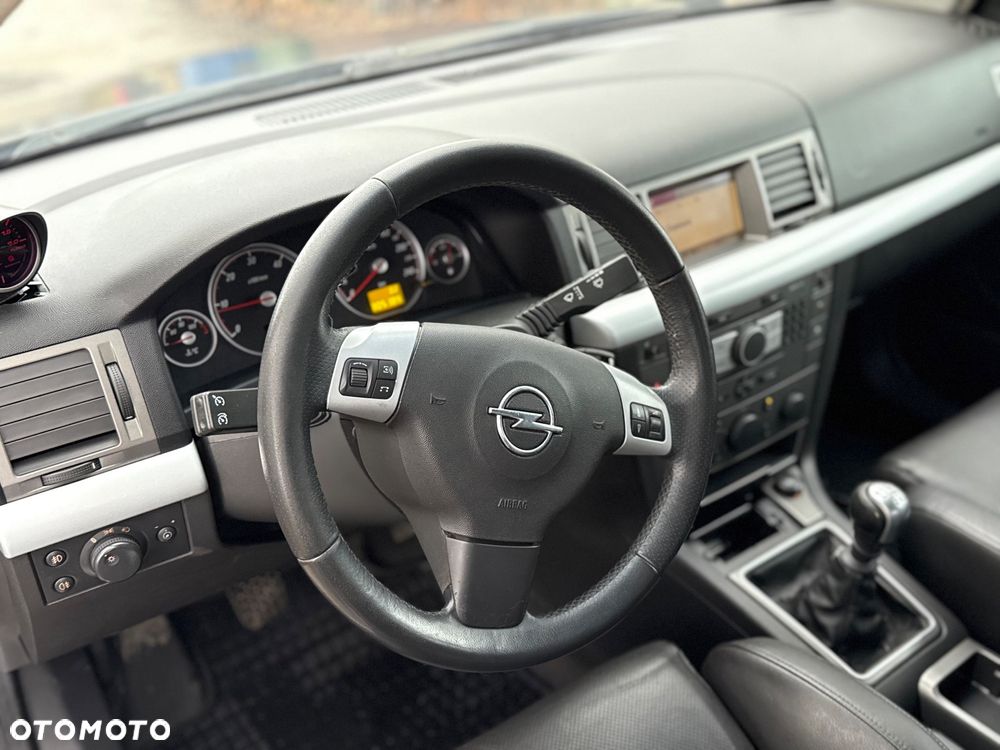 Opel Vectra 1.9 CDTI Cosmo - 6
