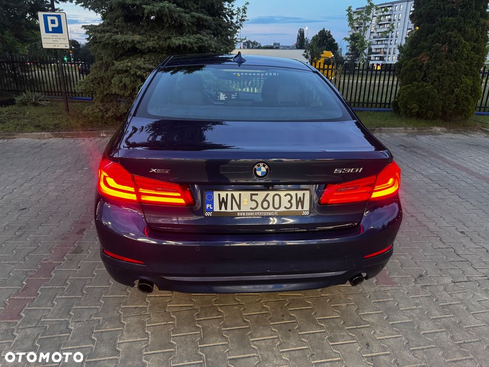 BMW Seria 5 530i xDrive Sport Line sport - 4