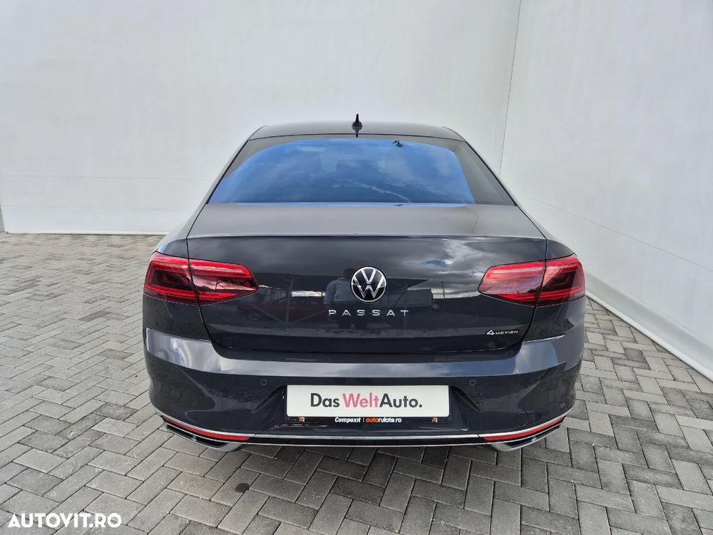 Volkswagen Passat 2.0 TDI DSG 4Mot Highline - 4