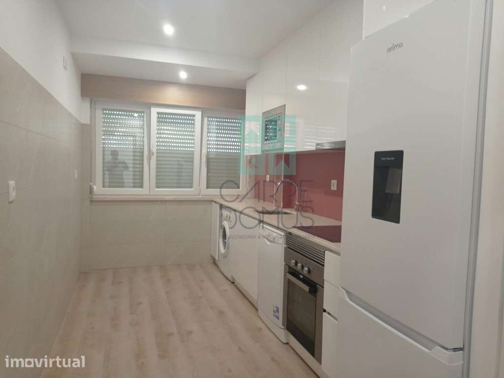 Apartamento T2, totalmente remodelado, Casal de São Brás - Amadora - Grande imagem: 2/28