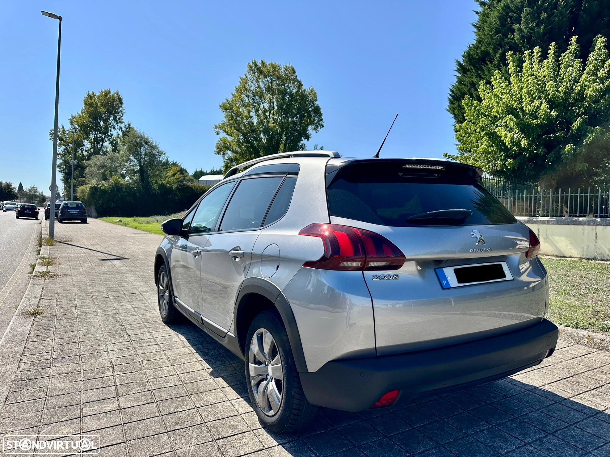 Peugeot 2008 1.2 PureTech Style - 5