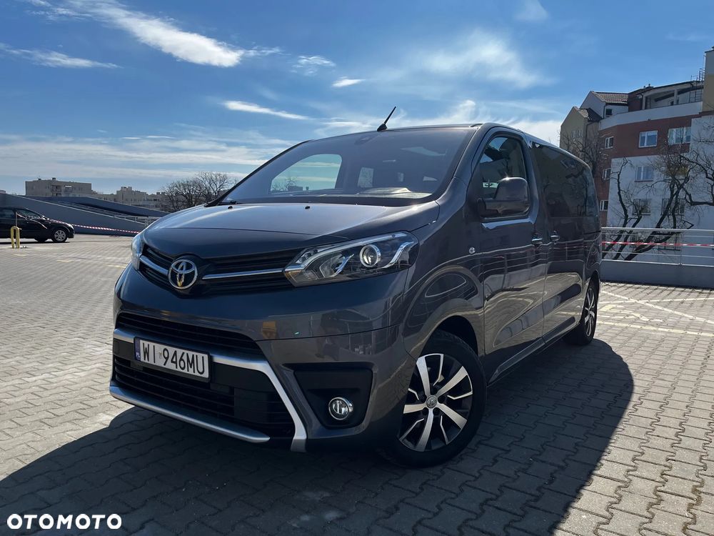 Toyota ProAce Kombi D-4D Medium 2,8t - 2