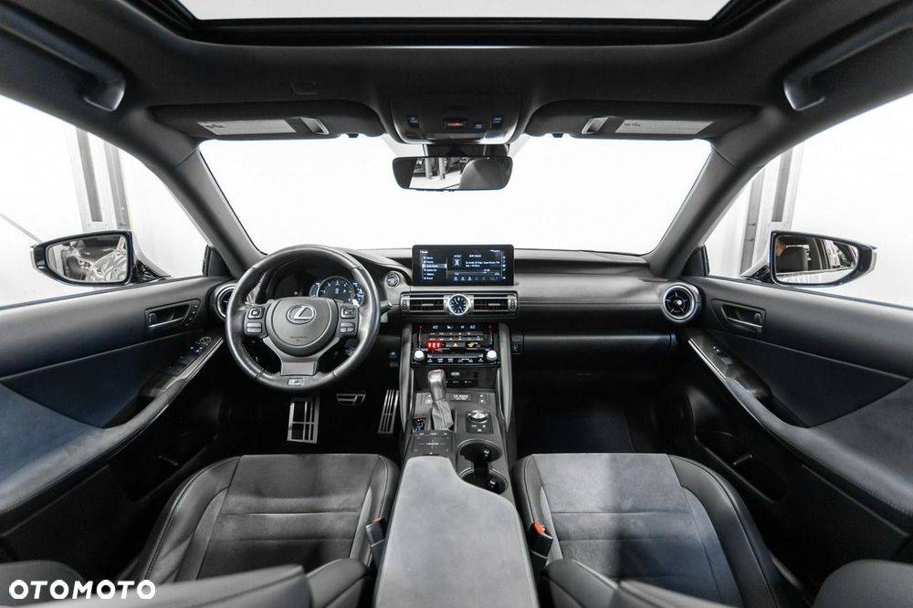 Lexus IS - 23