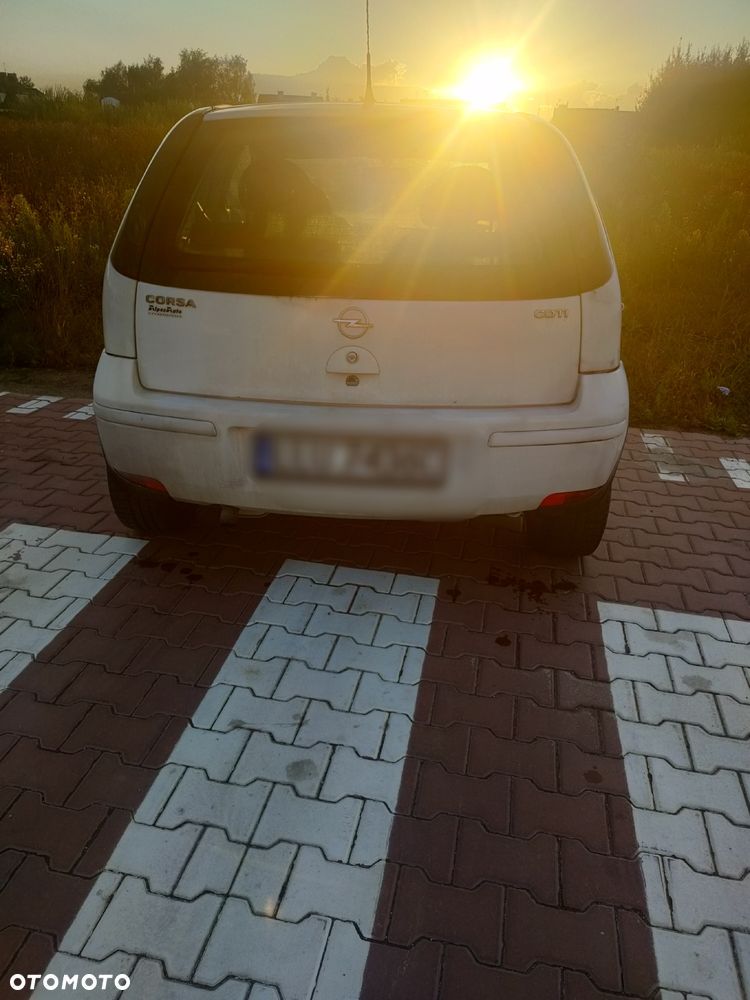Opel Corsa - 8