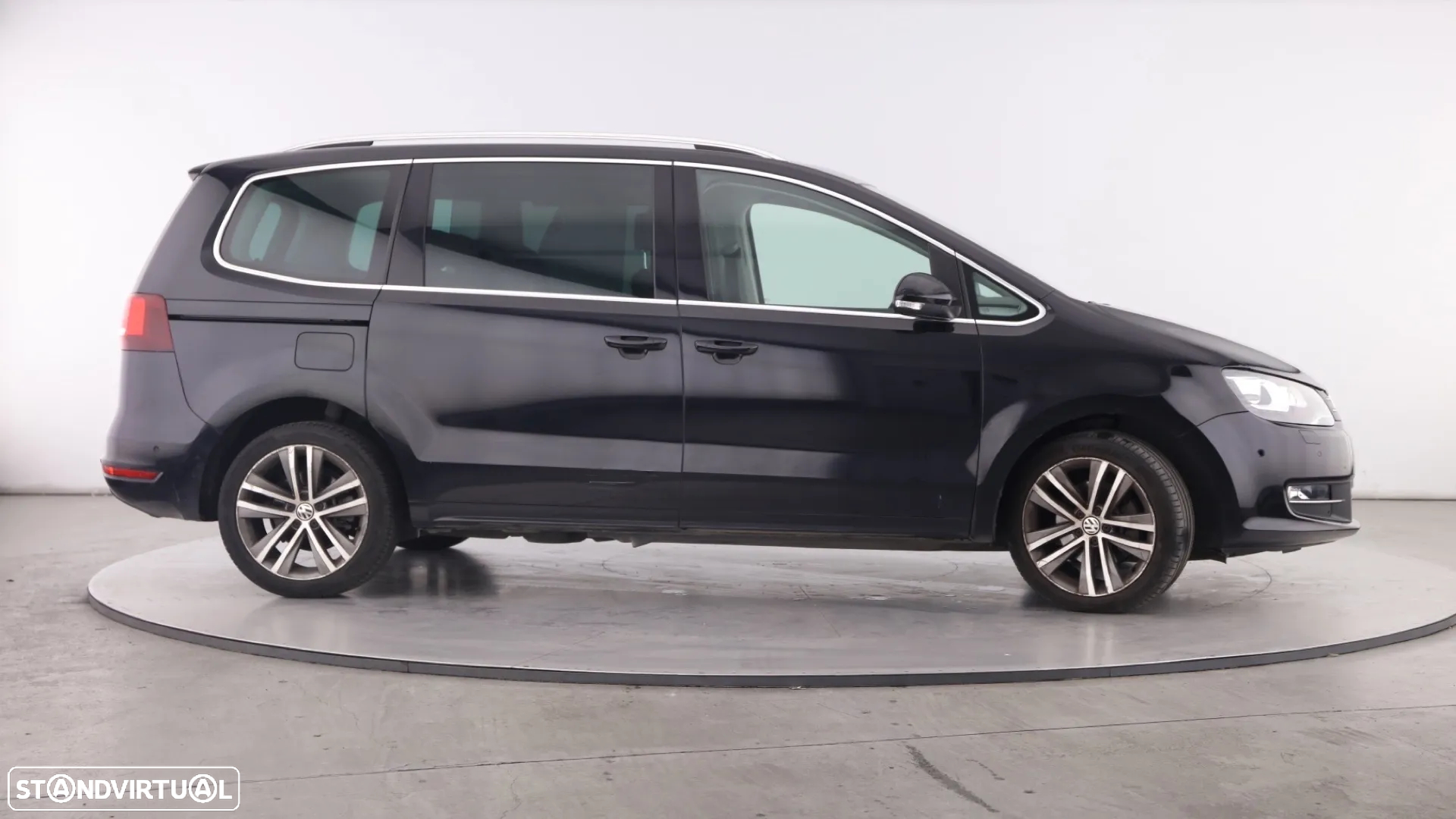 VW Sharan 2.0 TDI Blue Highline DSG - 2
