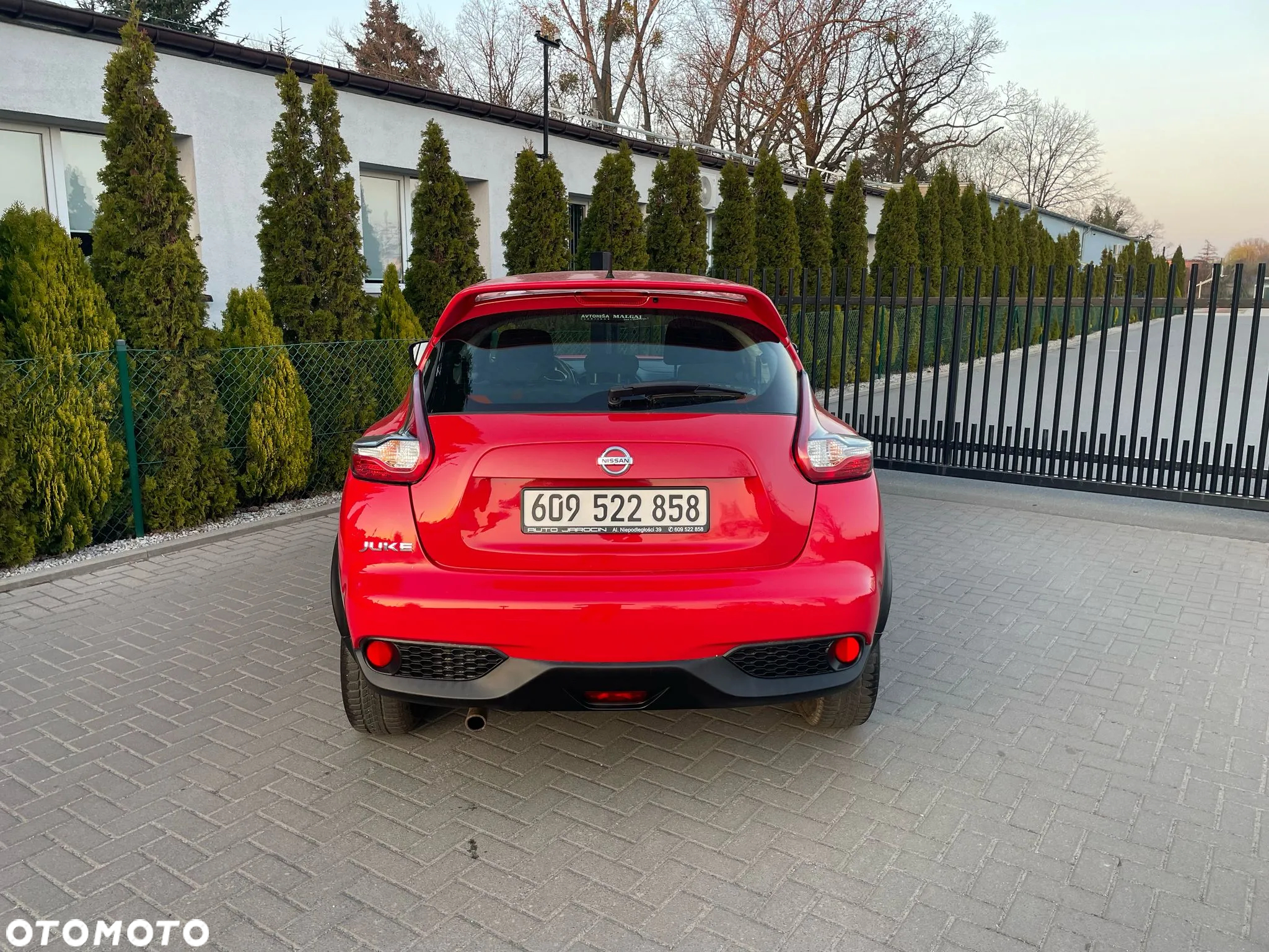 Nissan Juke 1.6 Visia - 10