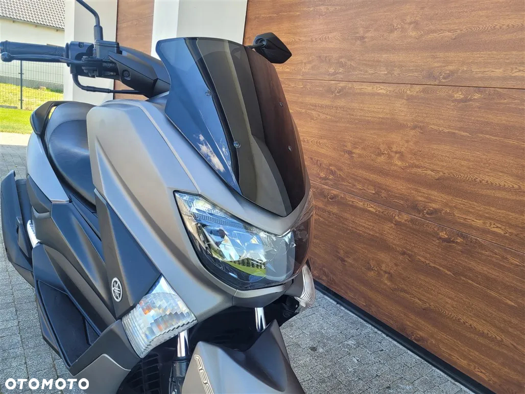 Yamaha NMAX - 4