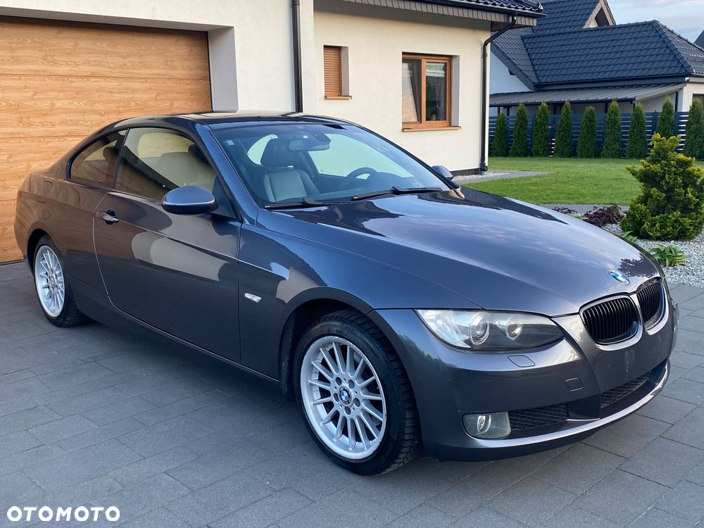 BMW Seria 3 320i M Sport Edition - 16