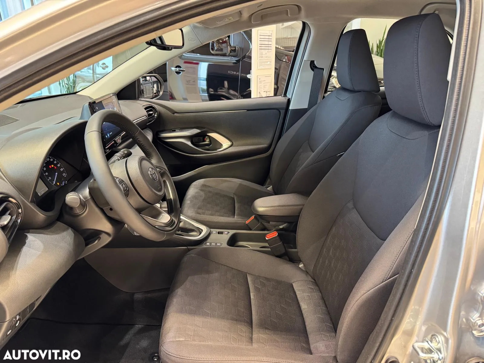 Toyota Yaris 1.5 VVT-i HSD Active - 16