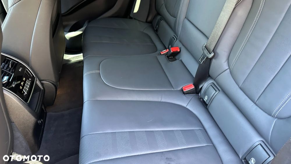 BMW X6 xDrive40i xLine - 23