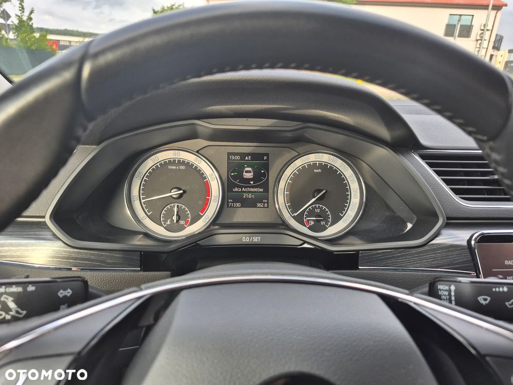 Skoda Superb 2.0 TSI DSG Style - 16