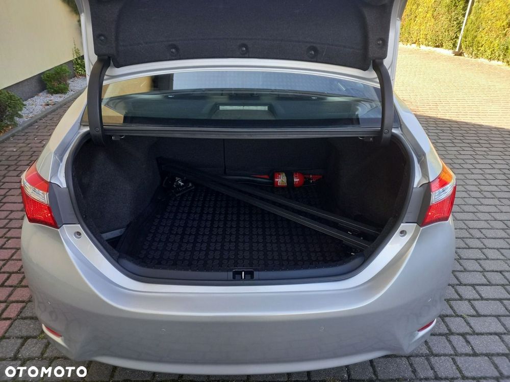 Toyota Corolla 1.6 Valvematic Edition - 17