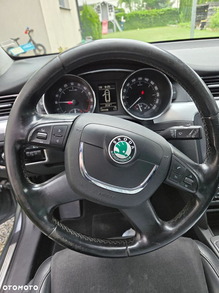 Skoda Superb 2.0 TDI 4x4 Platinum - 13