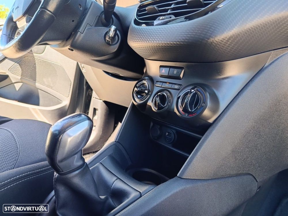 Peugeot 208 1.2 PureTech Style - 27