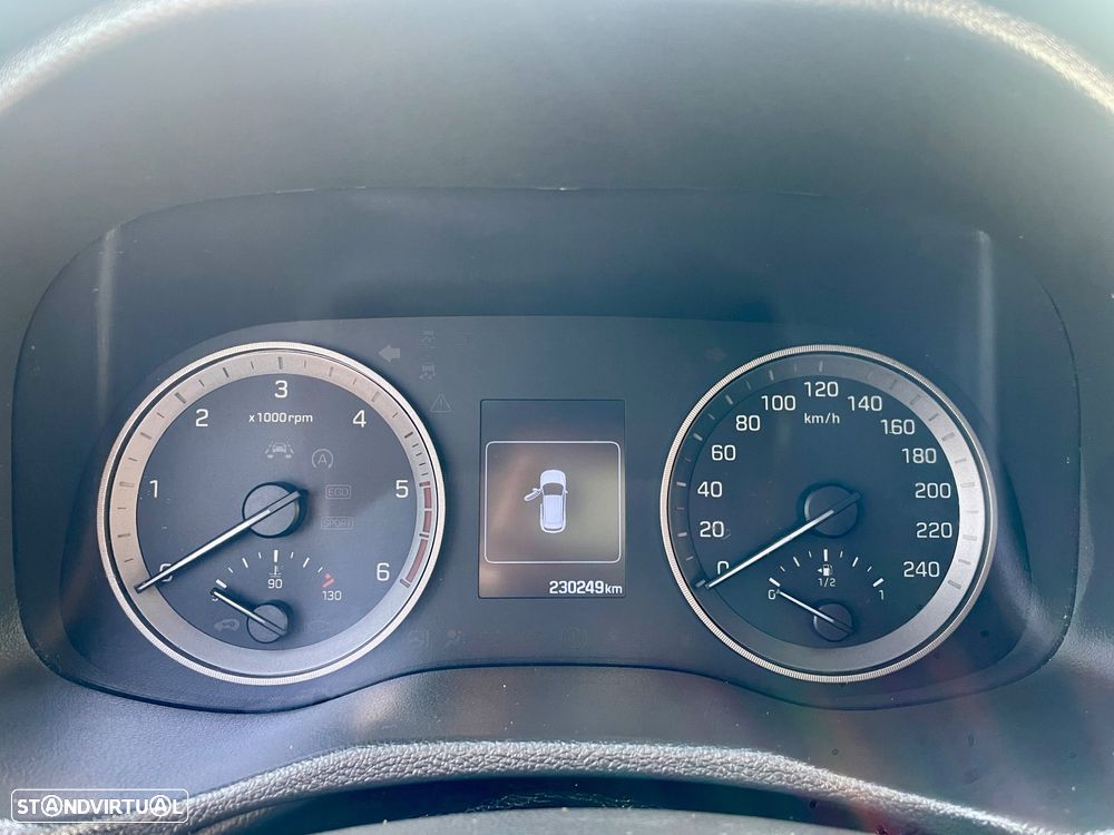 Hyundai Tucson 1.7 CRDi Executive - 9