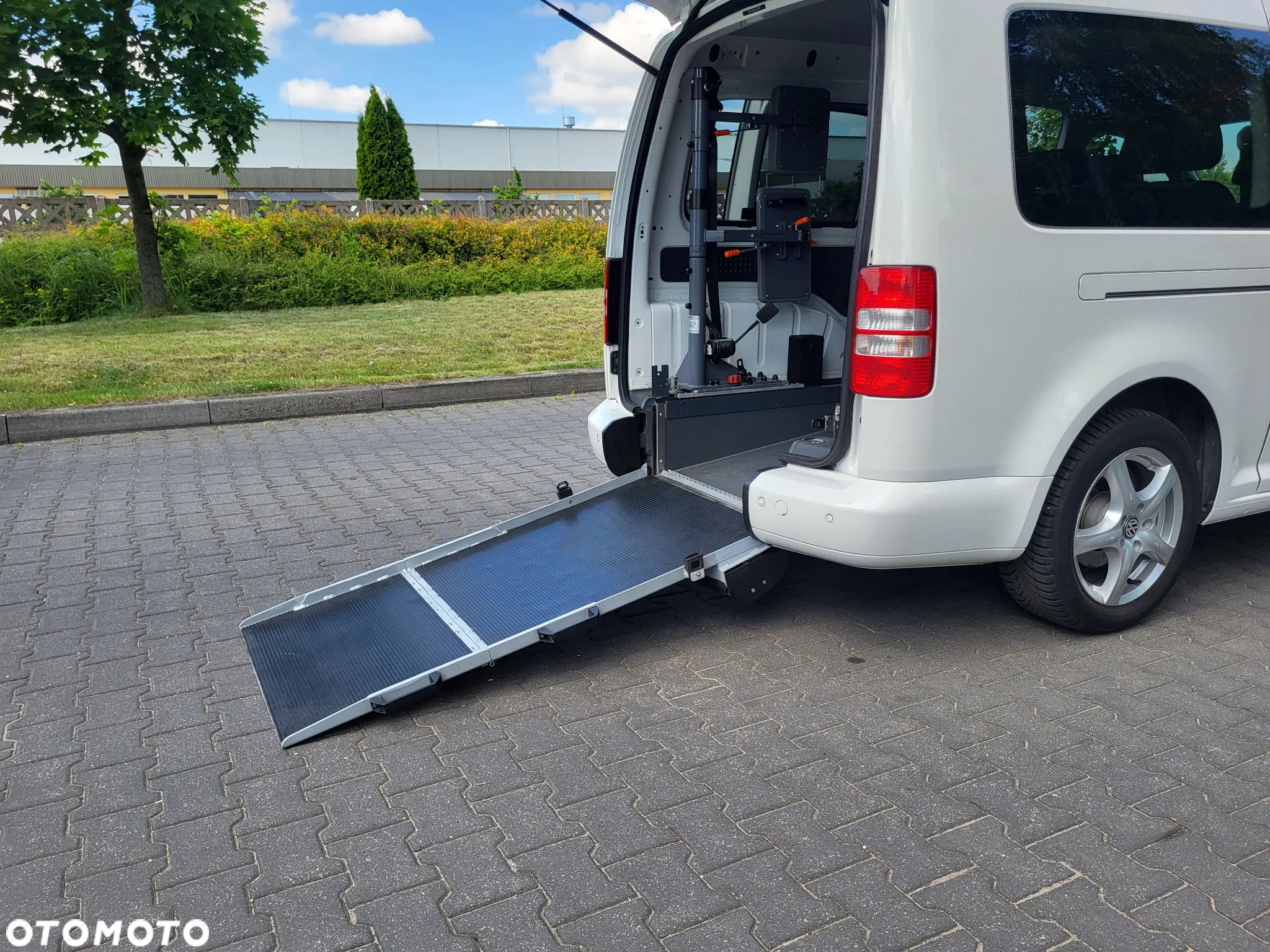 Volkswagen Caddy Maxi 1.6 TDI Trendline Mixt - 28