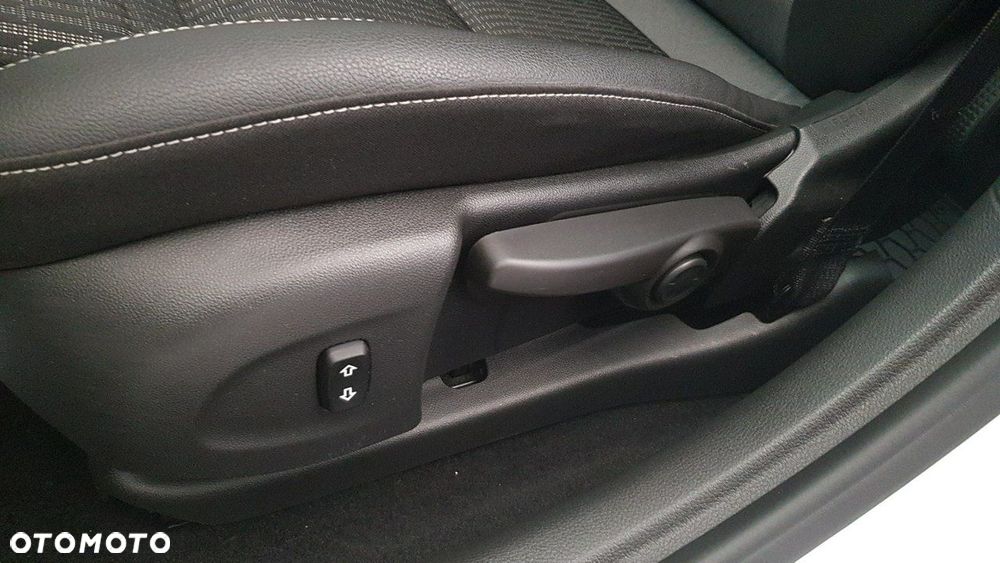Opel Astra - 25