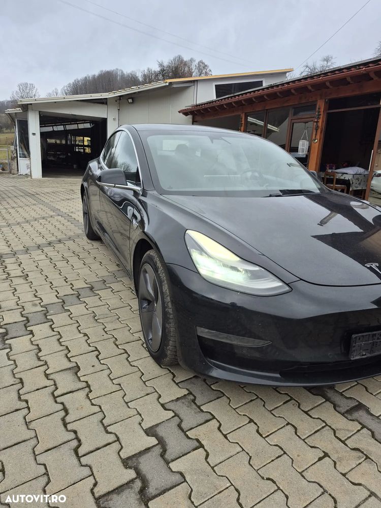 Tesla Model 3 Long Range - 1