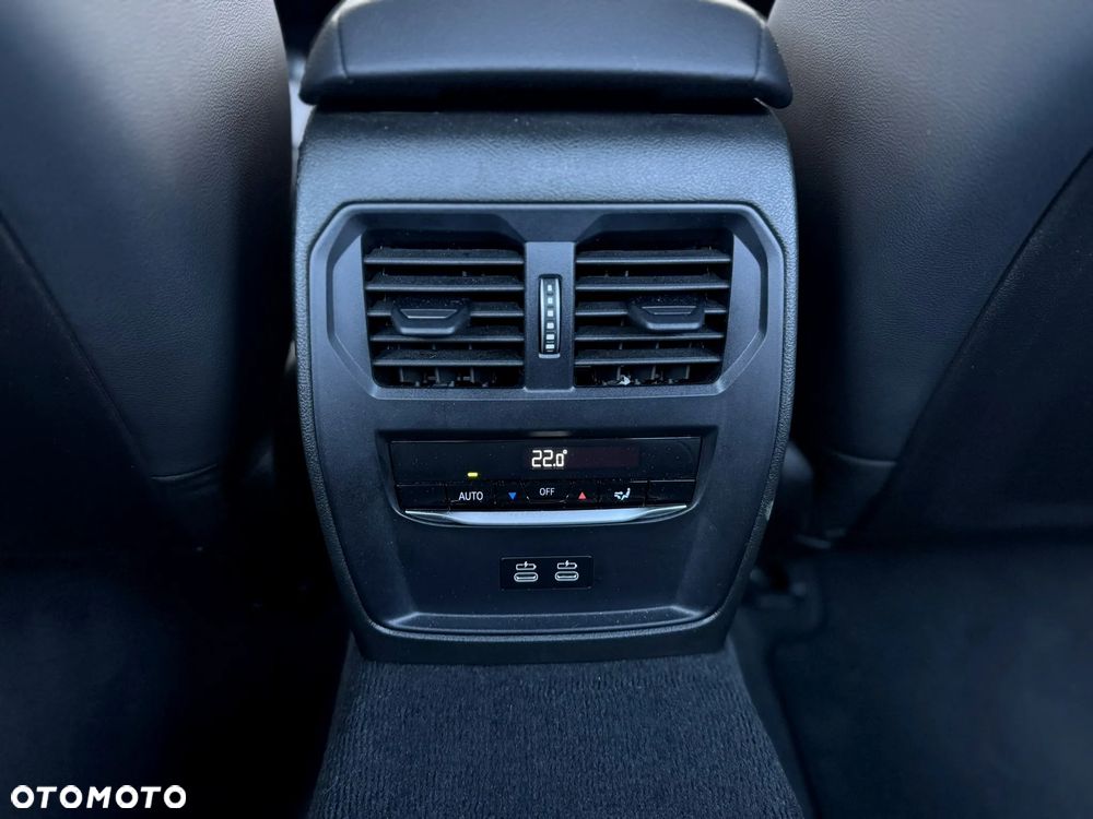 BMW Seria 3 318i - 11