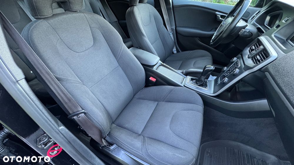 Volvo V40 D2 Kinetic - 25