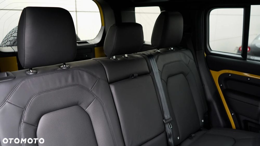 Land Rover Defender 3.0 D350 mHEV Trophy Edition Deep Sandglow - 28