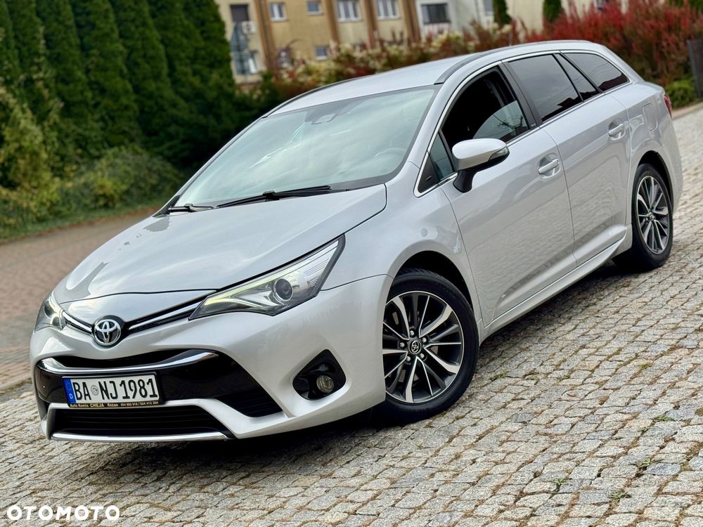 Toyota Avensis - 4