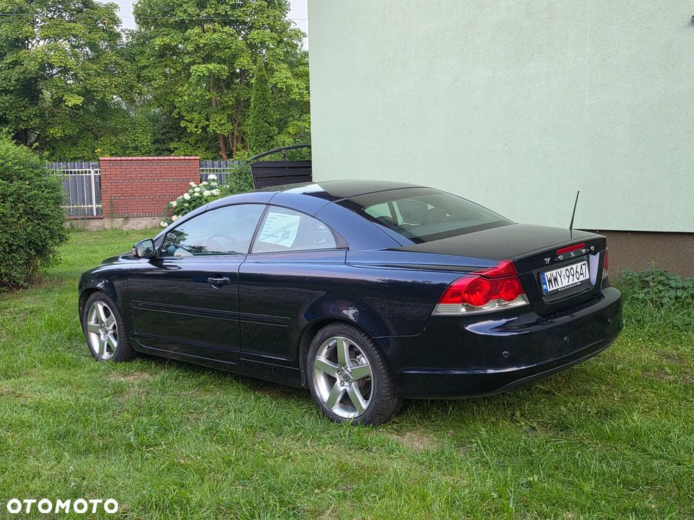 Volvo C70 2.0D Momentum - 4