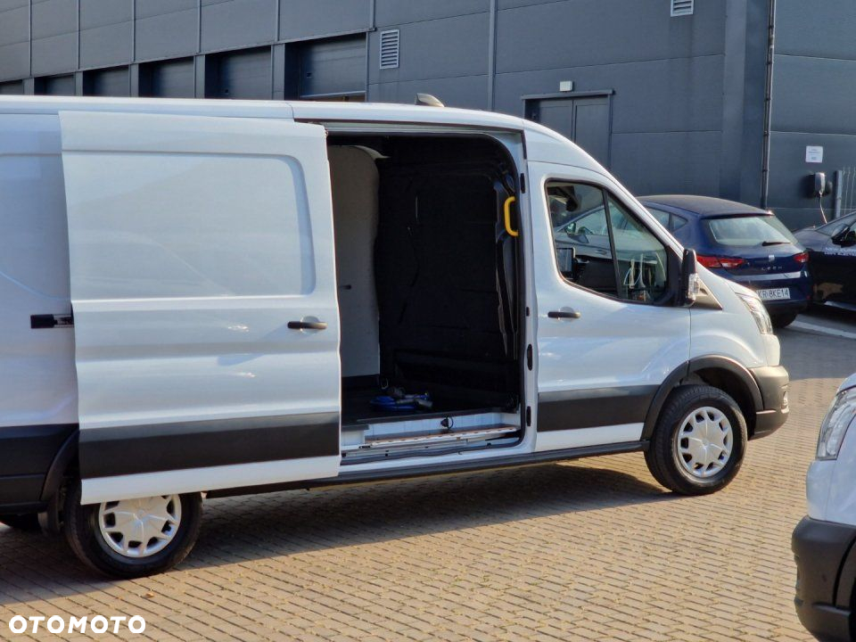 Ford E-Transit - 6