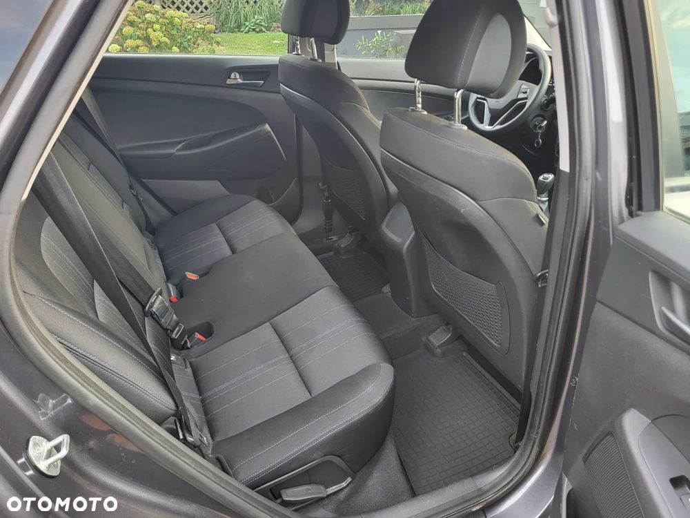 Hyundai Tucson 1.6 GDI BlueDrive Classic 2WD - 38