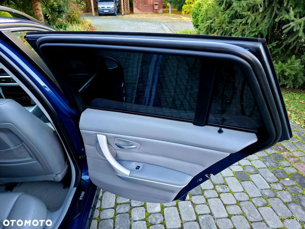 BMW Seria 3 325i - 17