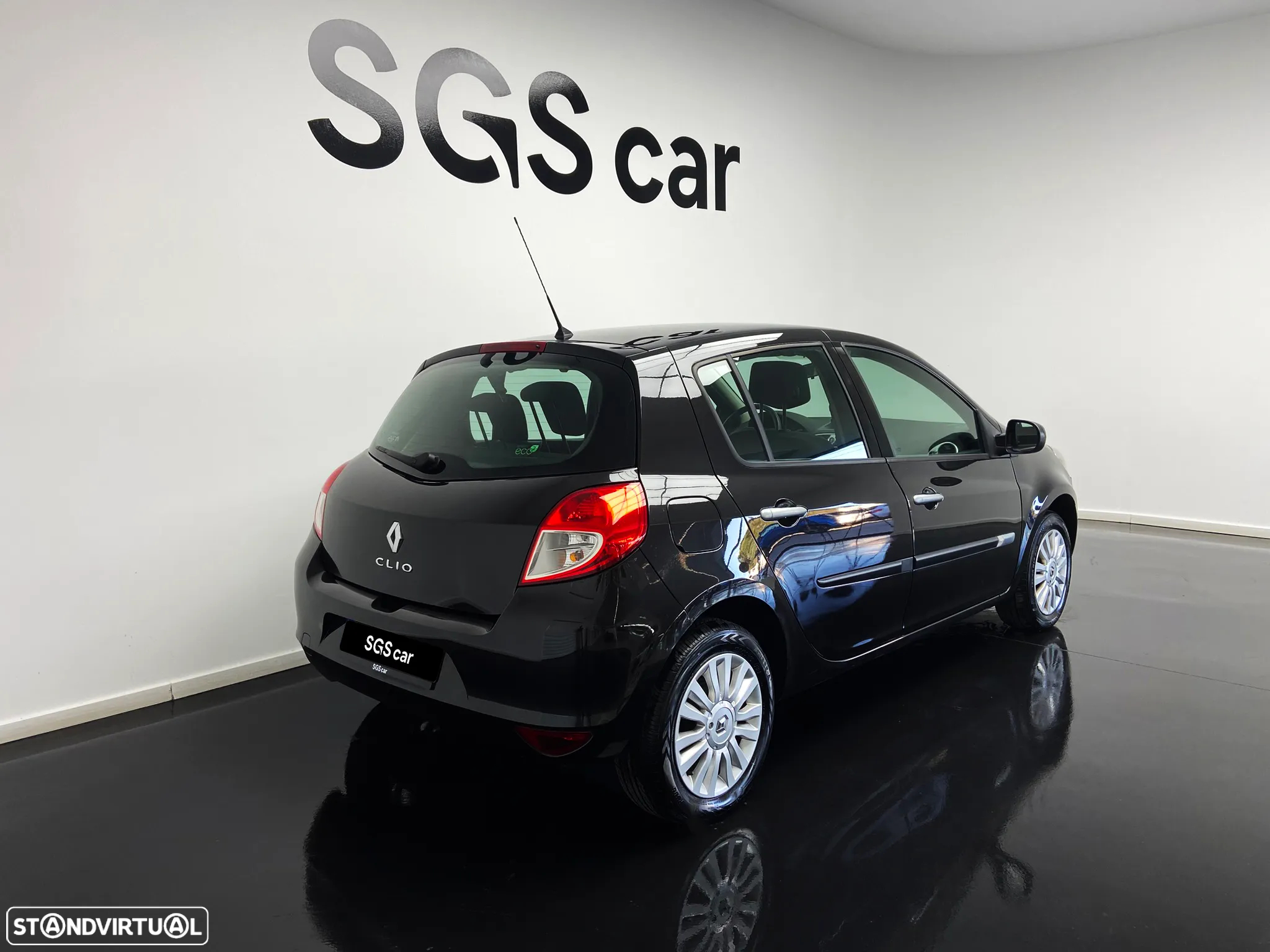 Renault Clio 1.2 16V Dynamique S - 4