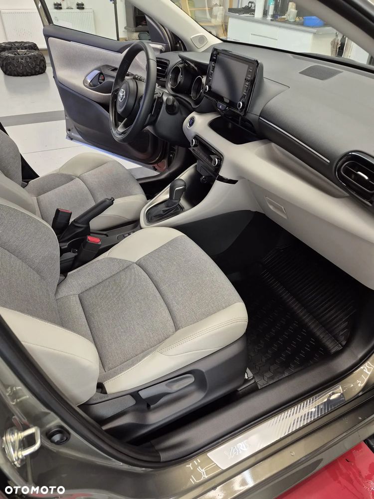 Toyota Yaris 1.5 Selection Elegant CVT - 10