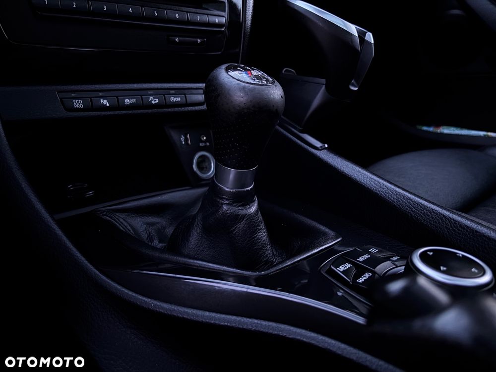 BMW X1 xDrive18d - 22