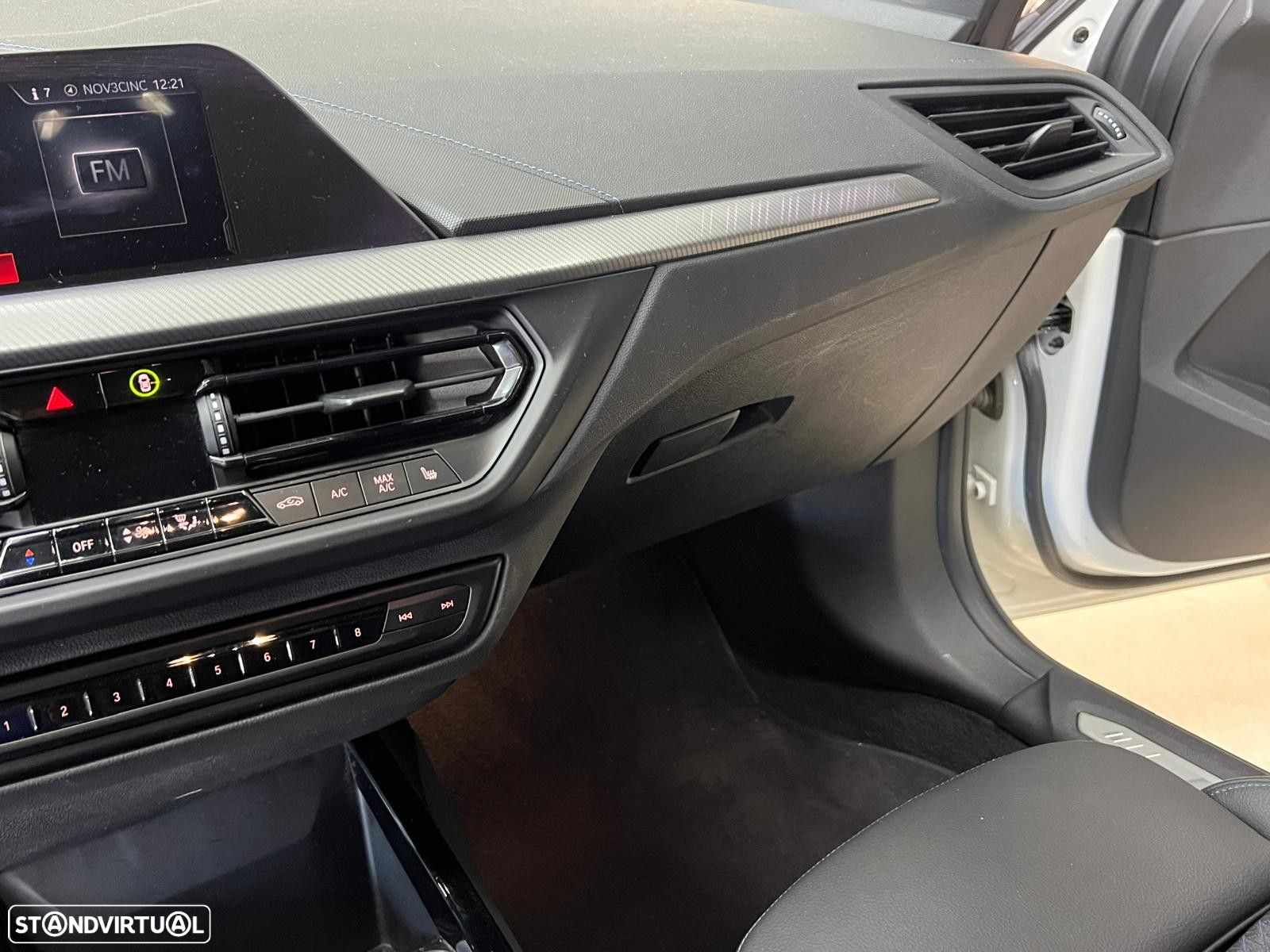 BMW 116 d Pack Desportivo M - 36
