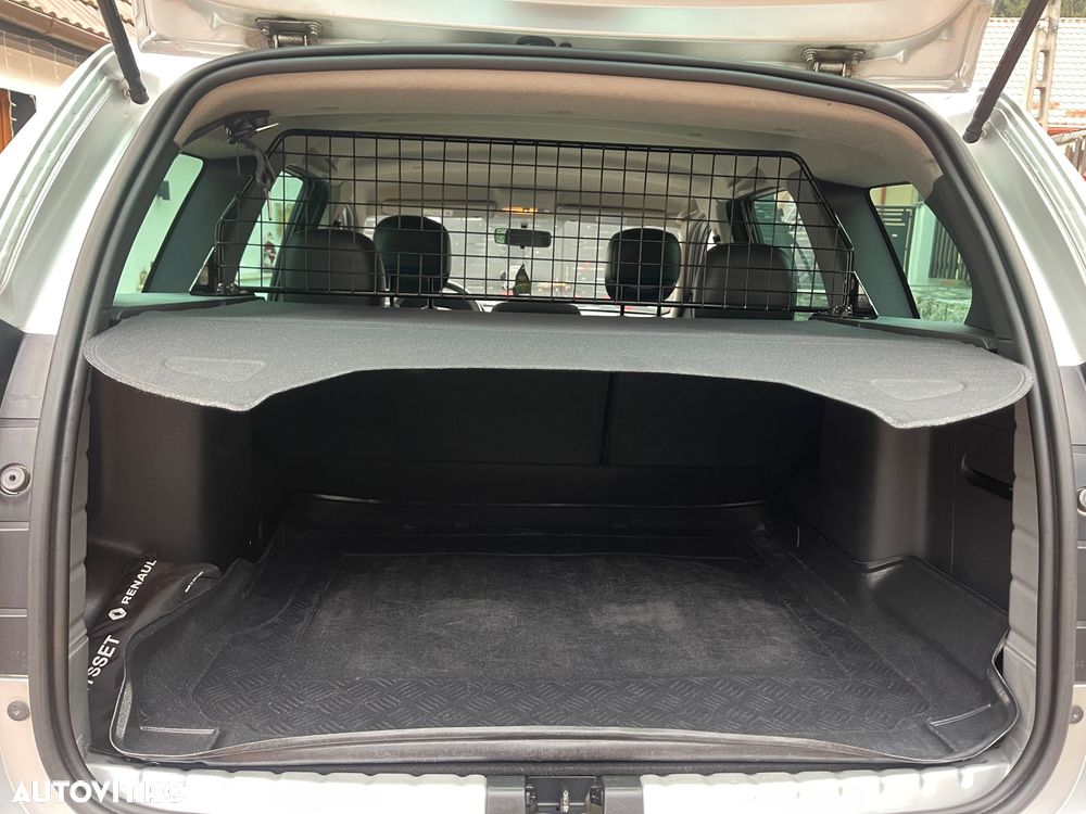 Dacia Duster 1.5 dCi 4x4 Prestige - 6