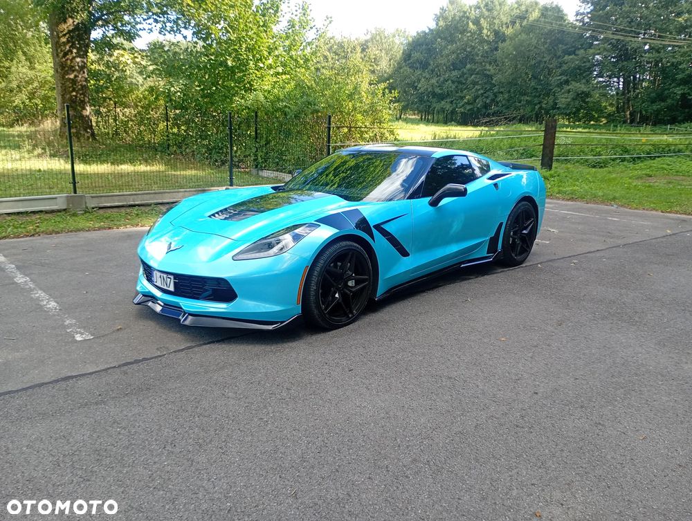 Chevrolet Corvette - 14