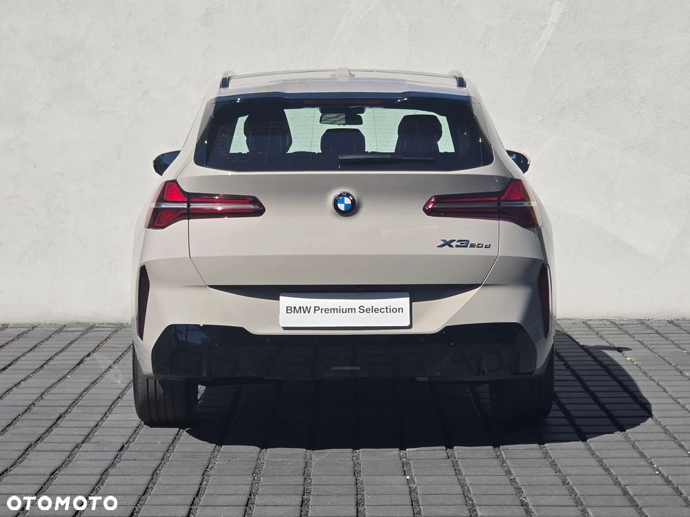 BMW X3 xDrive20d mHEV - 12
