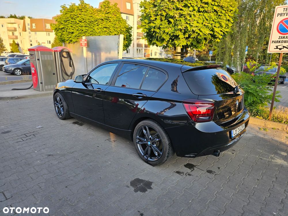 BMW Seria 1 118d Sport Line - 4