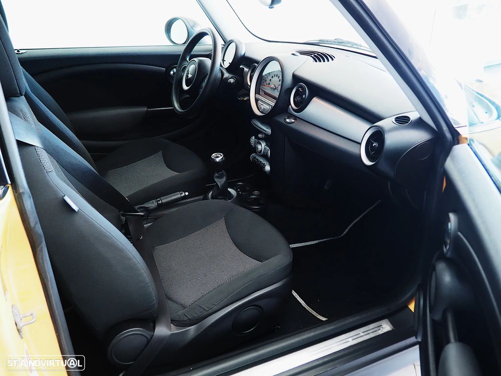 MINI 3 Portas One 1.4 - 7