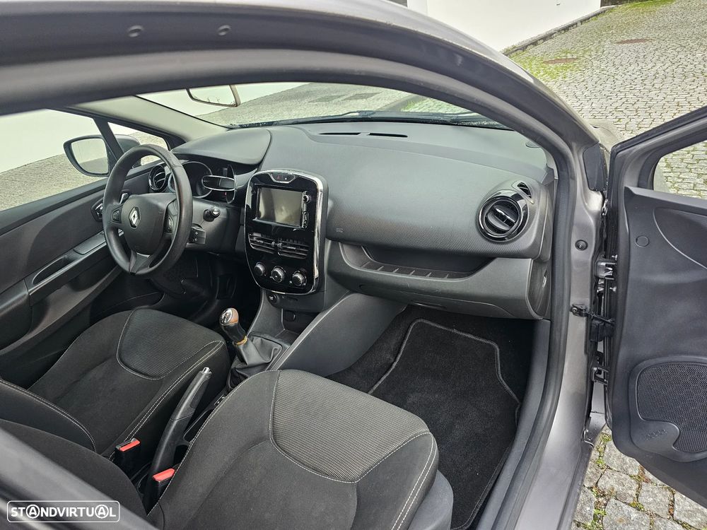 Renault Clio 1.5 dCi Dynamique S - 23
