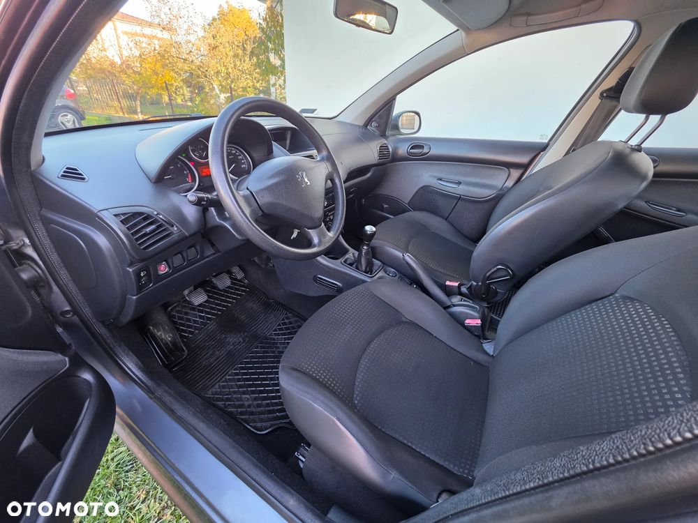 Peugeot 206 plus 1.1 Presence - 8