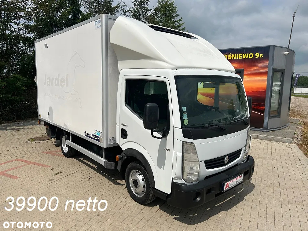 Renault Maxity - 2