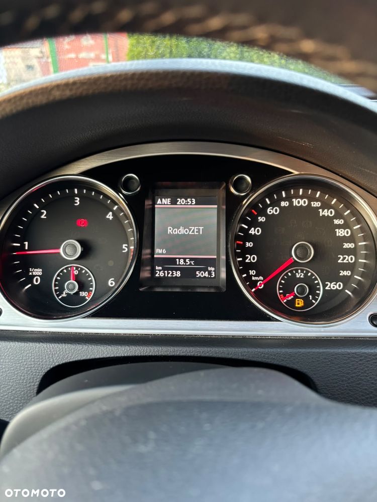 Volkswagen Passat 2.0 TDI Highline - 6