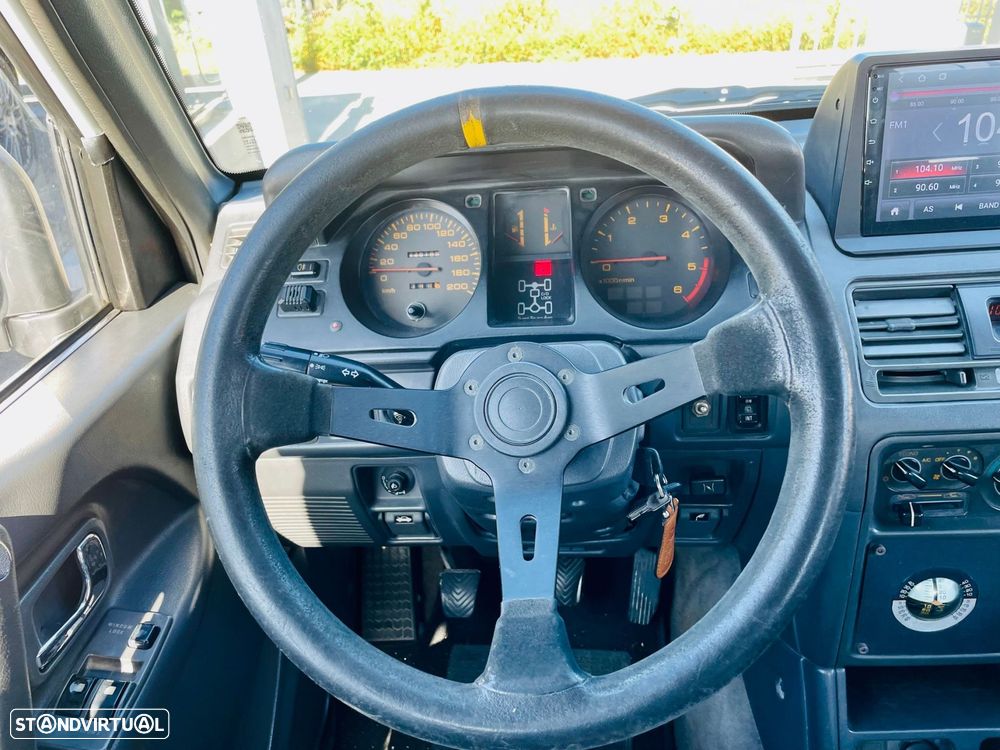 Mitsubishi Pajero - 11