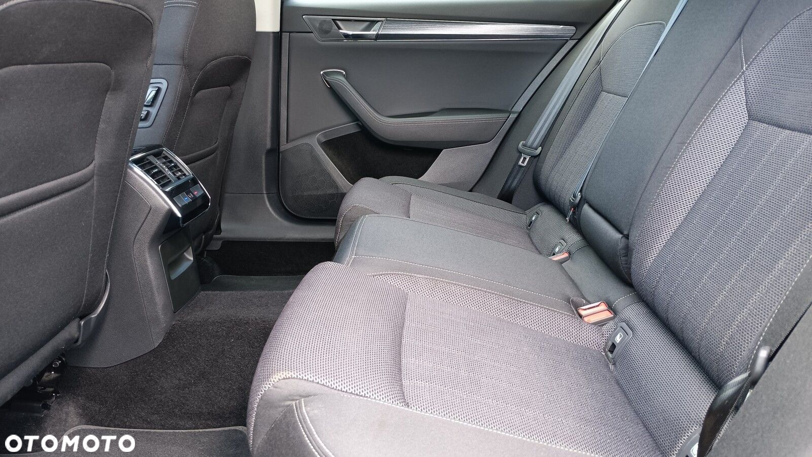 Skoda Superb 1.5 TSI Style DSG - 14