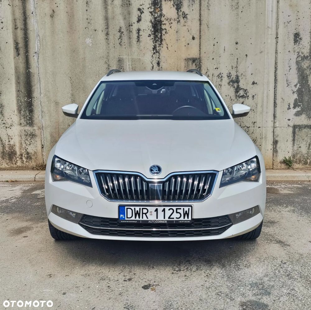 Skoda Superb 2.0 TDI SCR 4x4 Ambition DSG - 8