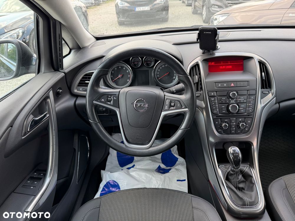 Opel Astra 1.4 Turbo Edition Sport - 32
