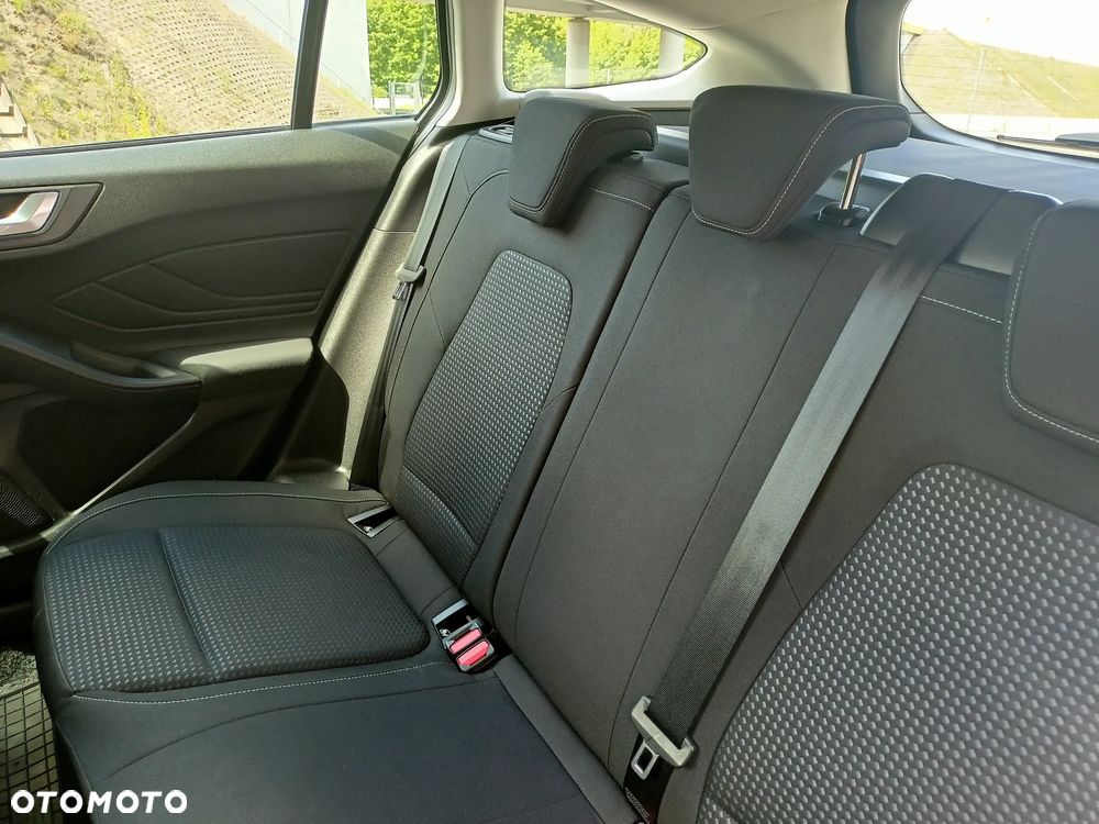Ford Focus - 12