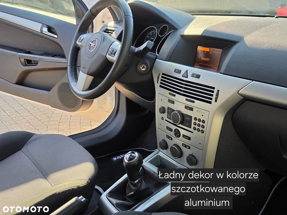 Opel Astra - 25