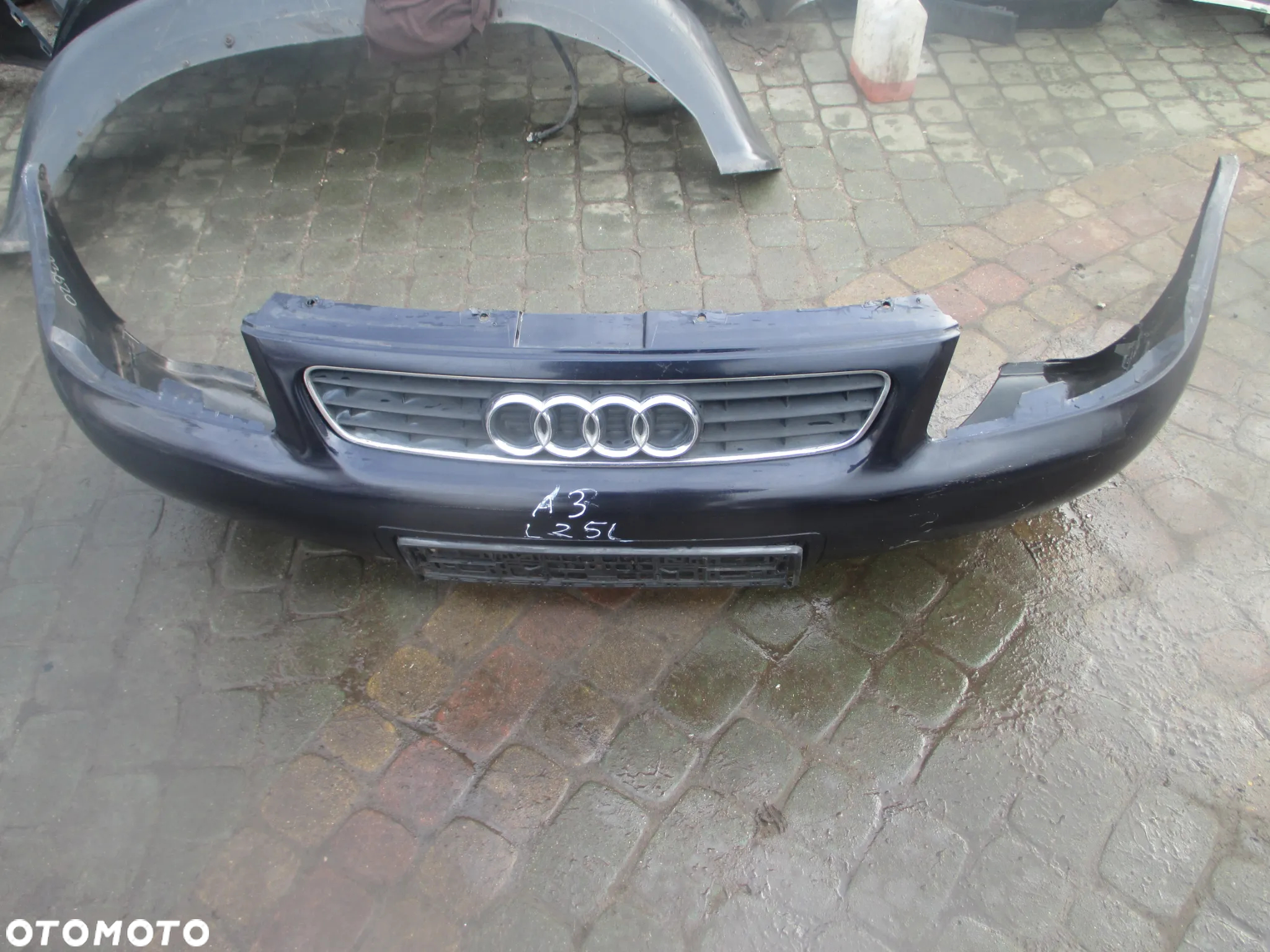 zderzak Audi A3 8L LZ5L - 6